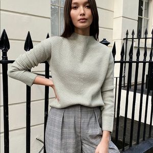 Aritzia Babaton Chalmers Sweater in Light Grey